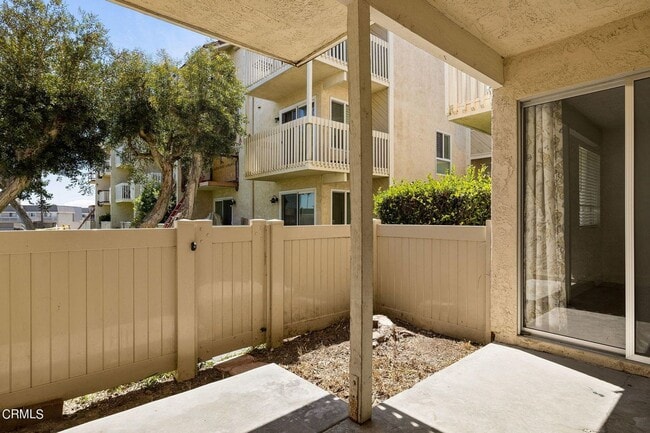 Building Photo - Port Hueneme | 1 Bedroom + 1 Bathroom | An...