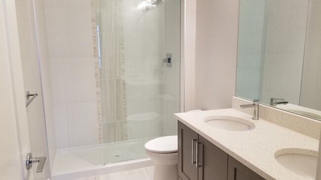 Building Photo - 20211-20266 66 Ave