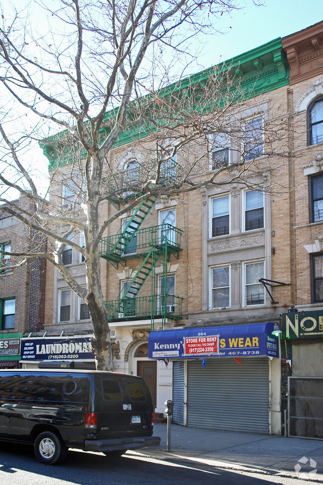 Foto del edificio - 864 Nostrand Ave