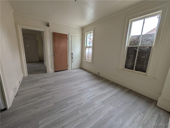 Foto del edificio - 616 7th St