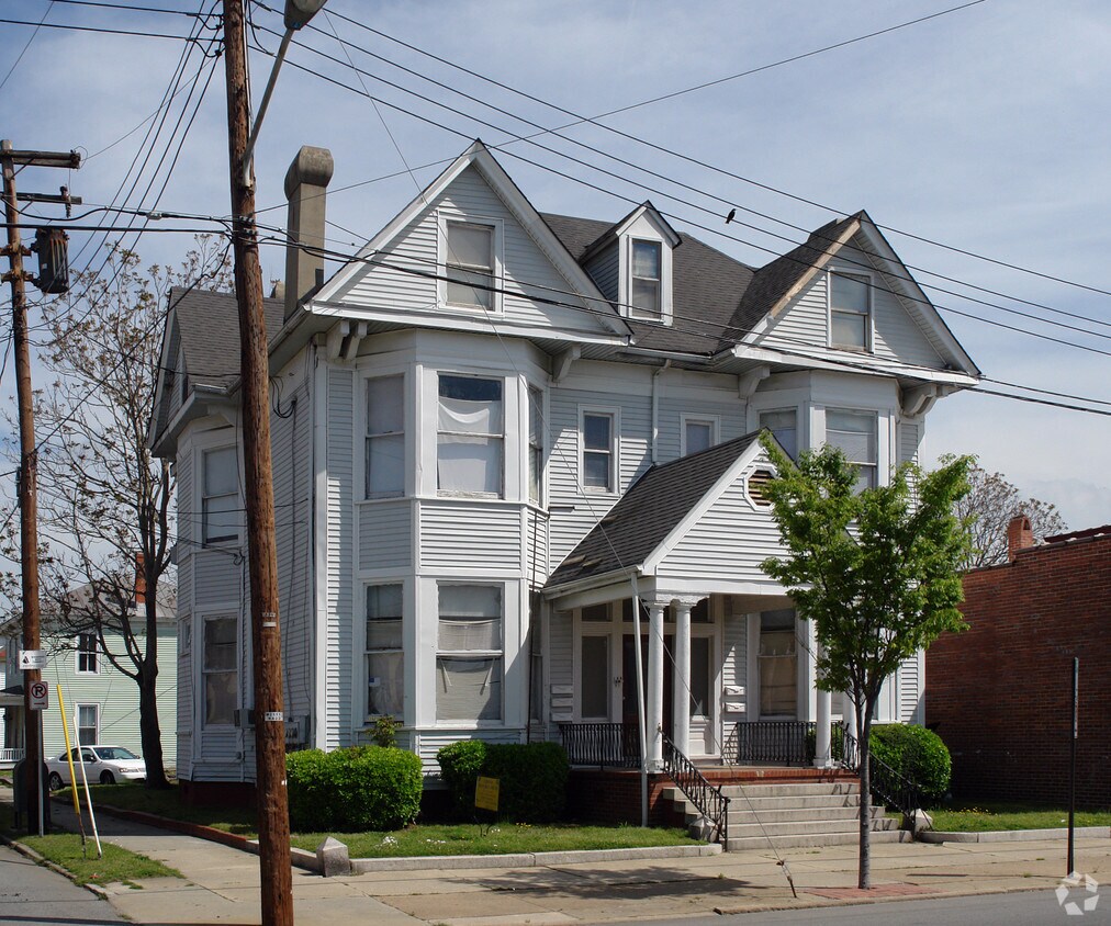 Primary Photo - 316-318 W Washington St