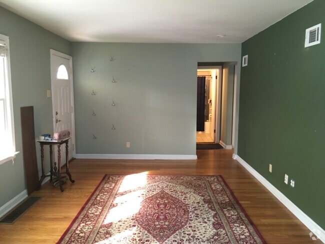 Building Photo - 916 Barton Pl