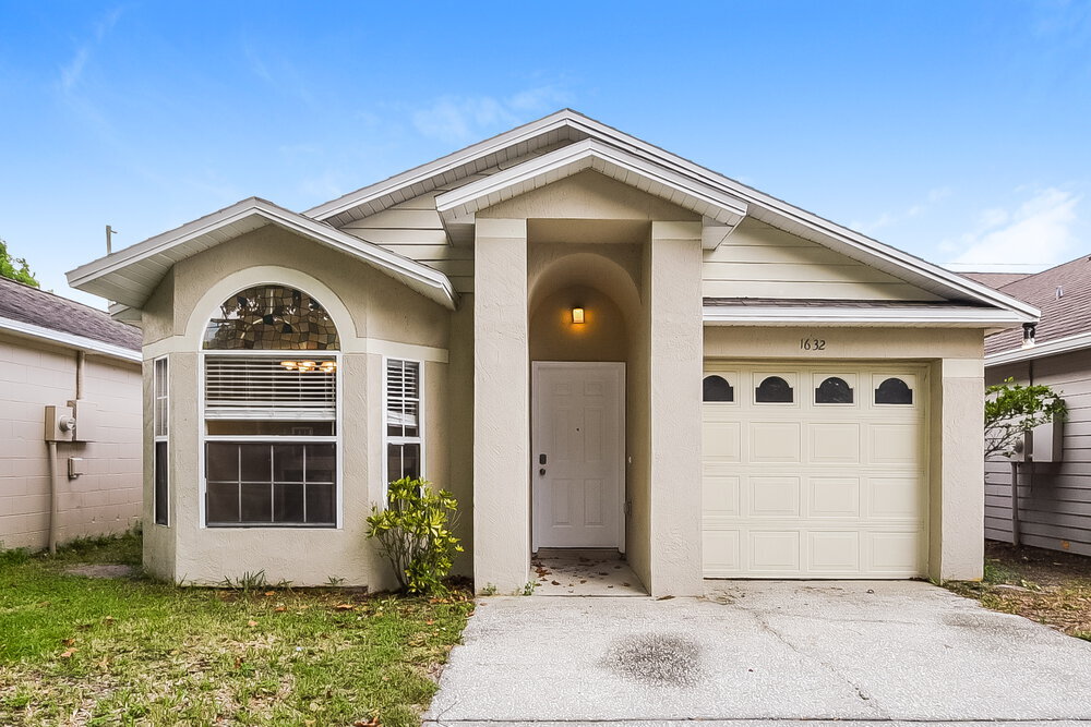 Primary Photo - 1632 Chatham Cir