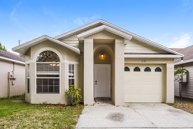 Building Photo - 1632 Chatham Cir