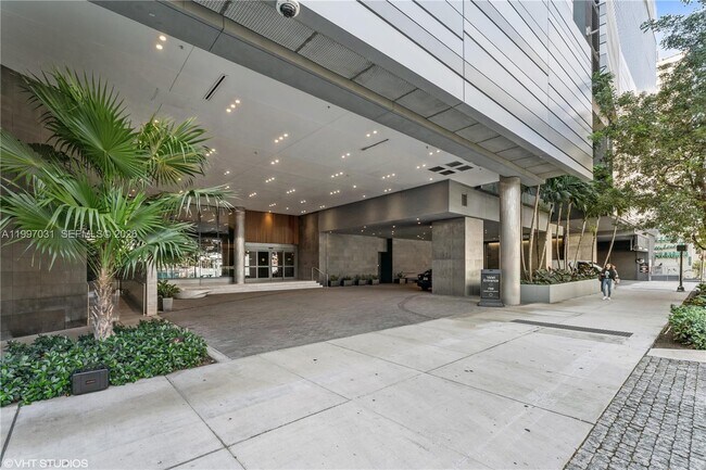 Foto del edificio - 88 SW 7th St