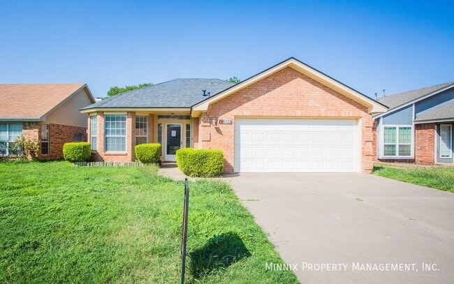 Building Photo - 6125 8th Dr