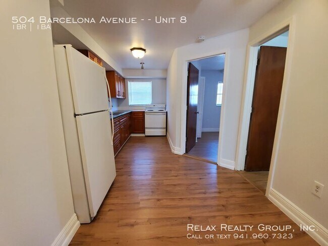 Building Photo - 504 Barcelona Ave