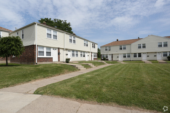 Building Photo - Lafayette Townhouses