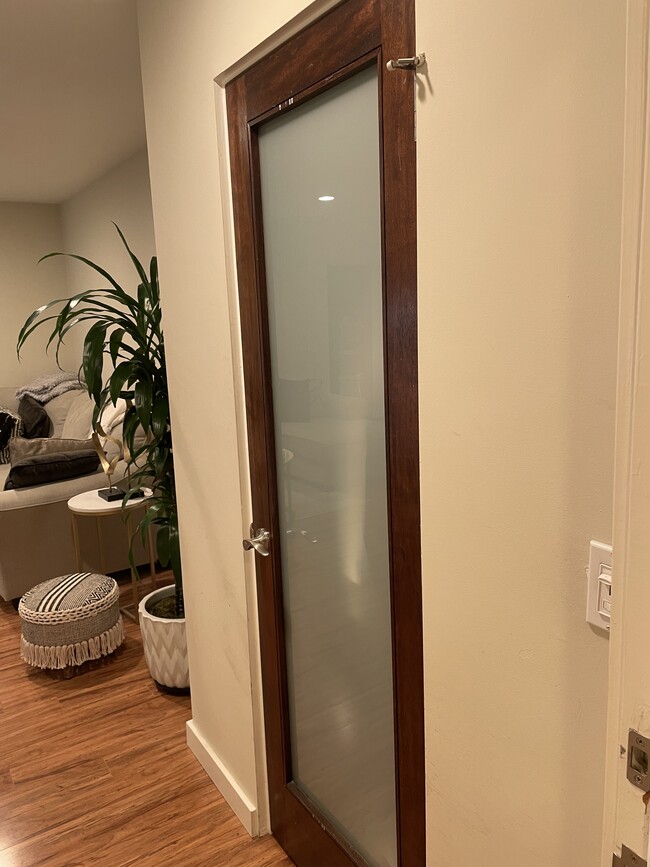 Building Photo - 1620 Malcolm Ave