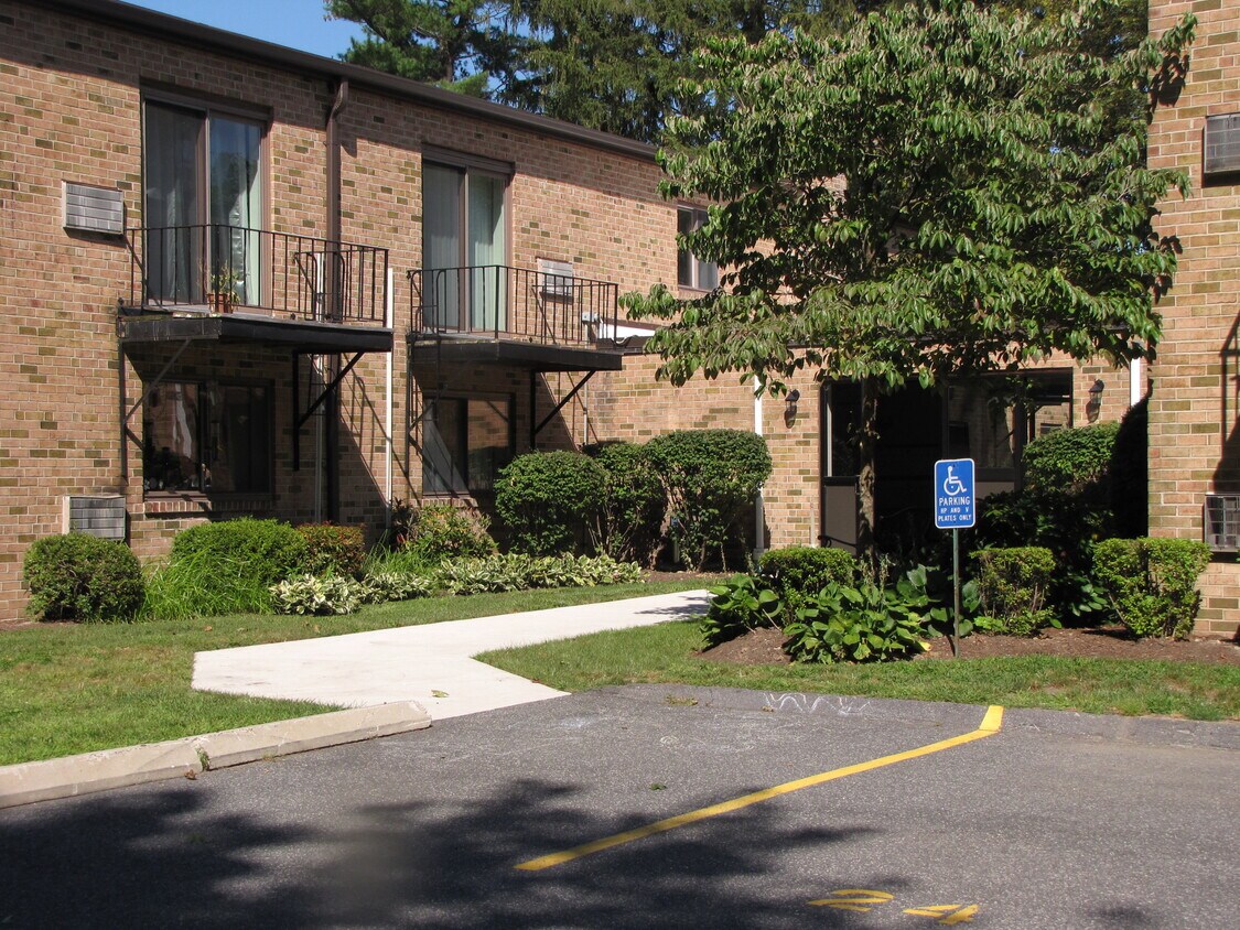 Foto principal - Hallmark Apartments
