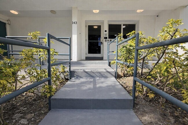 Foto del edificio - 143 SW 9th St