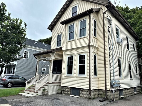 Primary Photo - 27 Franklin St