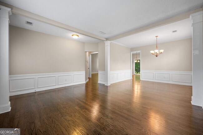 Building Photo - 750 Soneley Ct