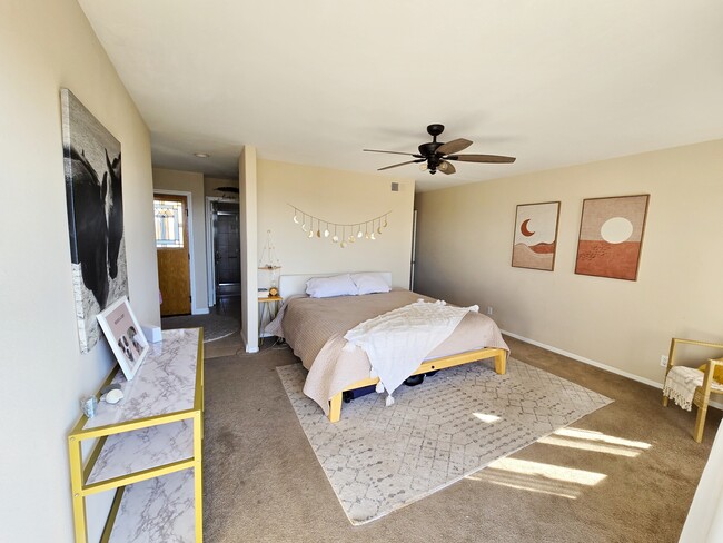 Foto del edificio - 2070 Oxford Ave