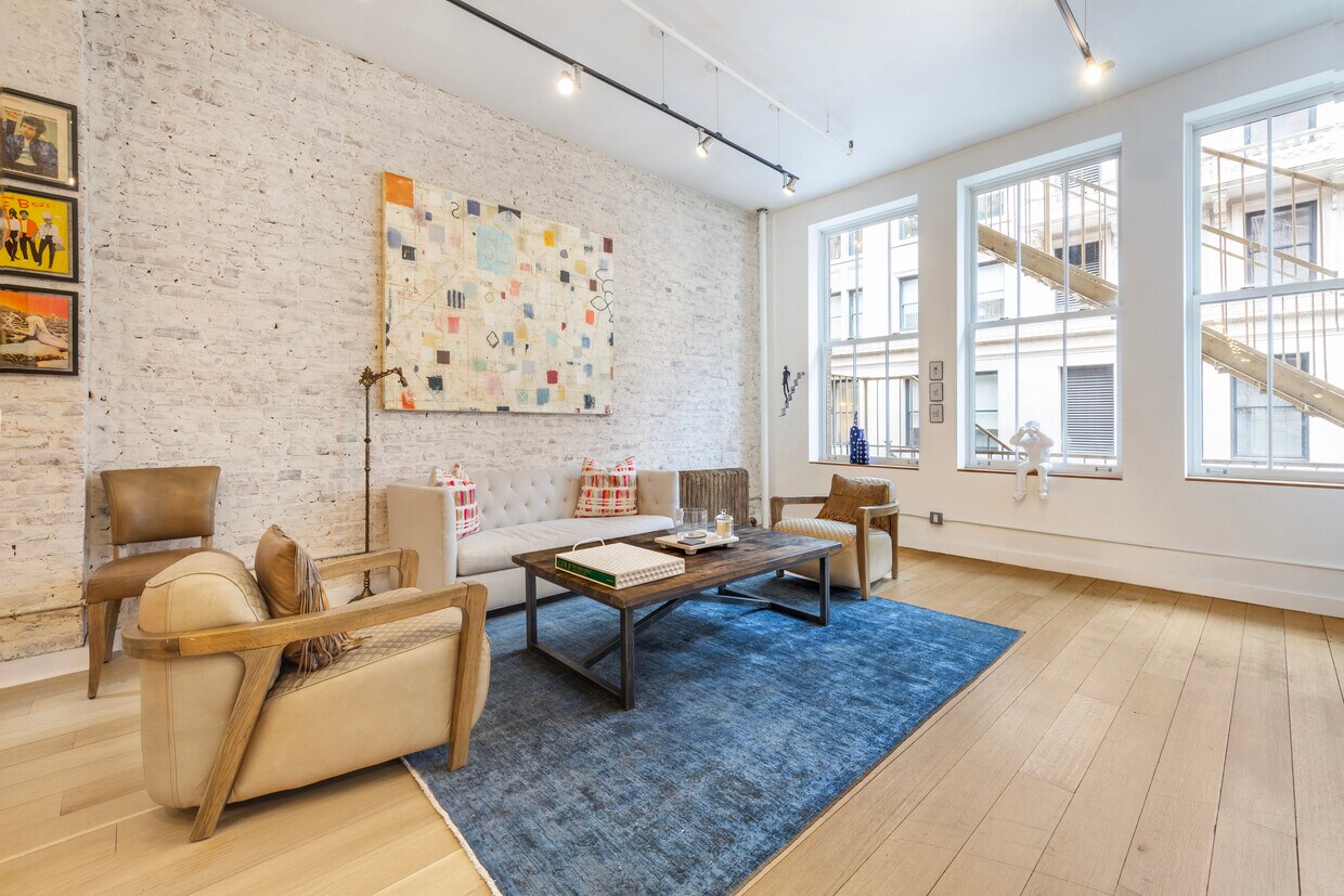 Foto principal - 10 E 18th St