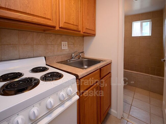 Photo - 612 N 46th St House