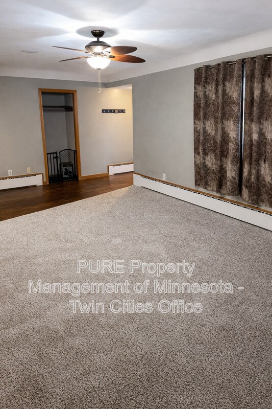 Foto del edificio - 30630 Broadway St N