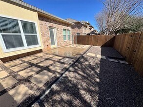 Building Photo - 10035 Wake Bridge Dr