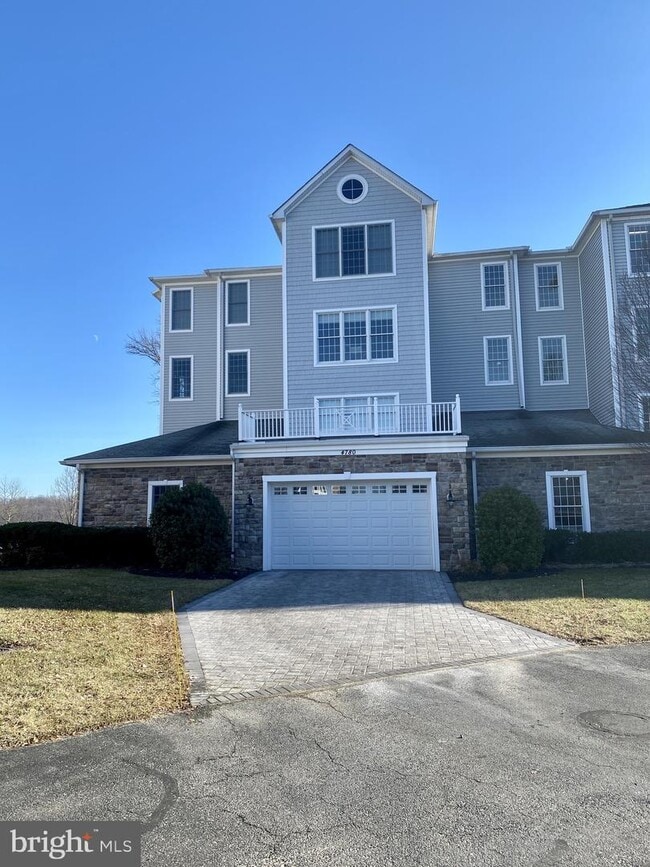 Building Photo - 4780 Water Park Dr