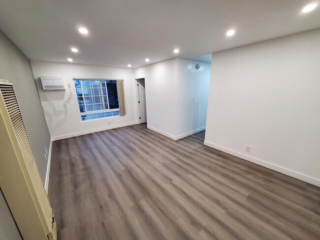 Floorplan - 1135 S Sherbourne Dr