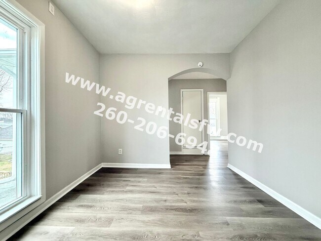 Foto del edificio - 615 S Jefferson St