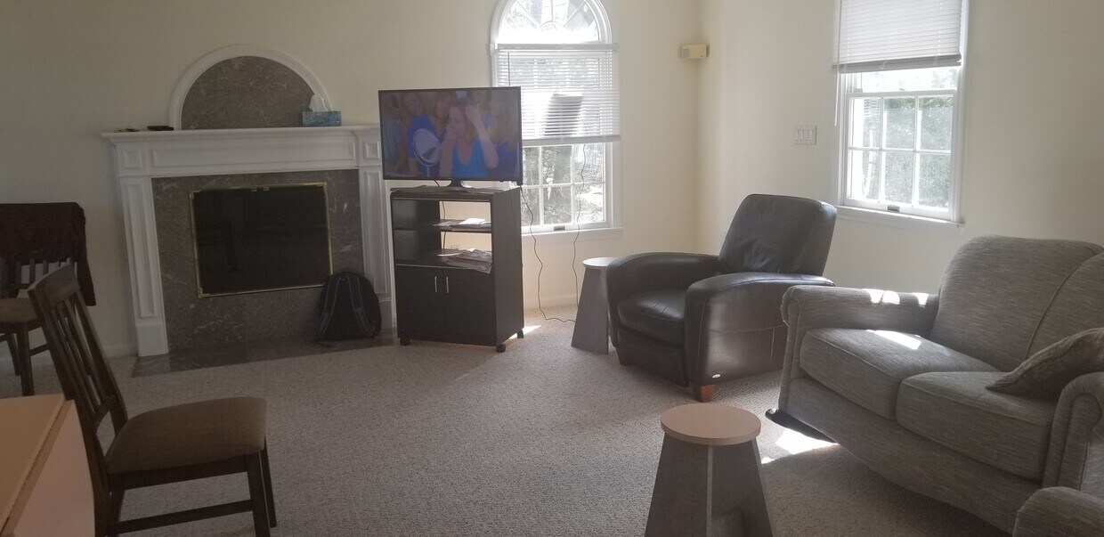 4 Williams Ct, Woburn, MA 01801 Townhome Rentals in Woburn MA