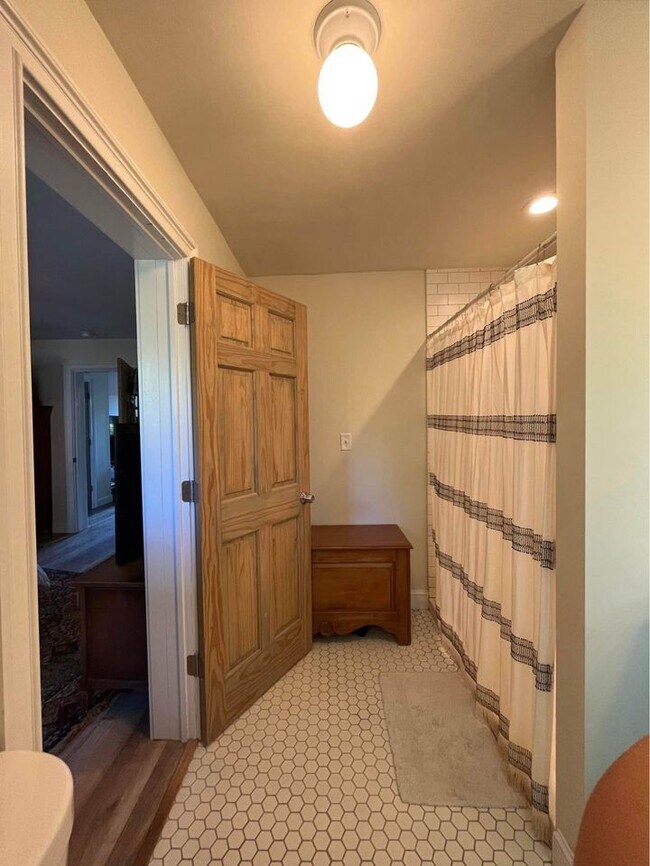 35 Edward St, Newburgh, NY 12550 Townhome Rentals in Newburgh NY