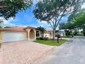 Building Photo - 16020 SW 91st Ct