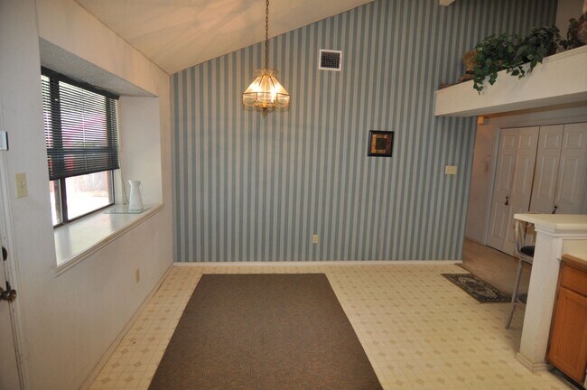 Foto del edificio - 1153 Highpoint Rd