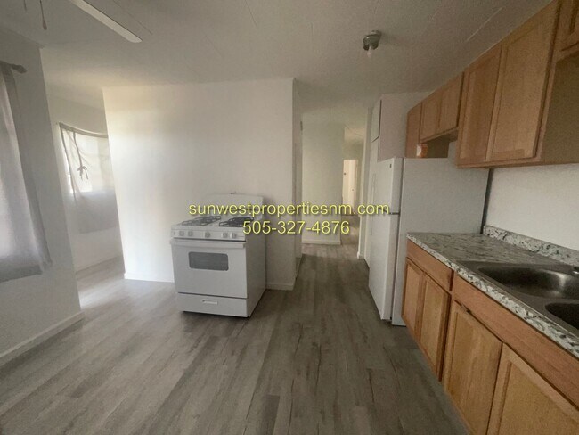 Foto del edificio - 2 Bedroom, 1 Bath Duplex
