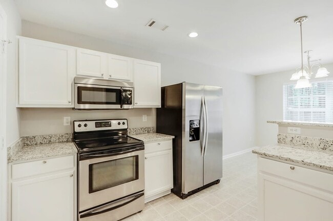 Building Photo - 4645 Ravenwood Loop