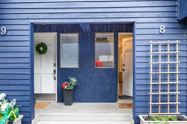 Foto del edificio - 1431 NW Richmond Beach Rd