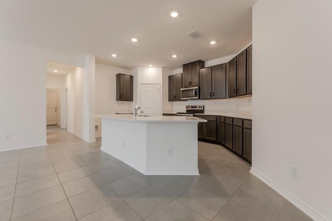 Photo - 9507 Reinhartz Wy House