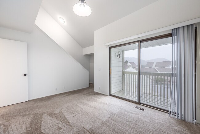 Building Photo - 127 Yonex Ct