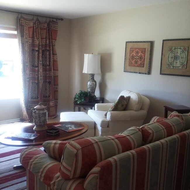 Foto del edificio - 4047 S Madelia St