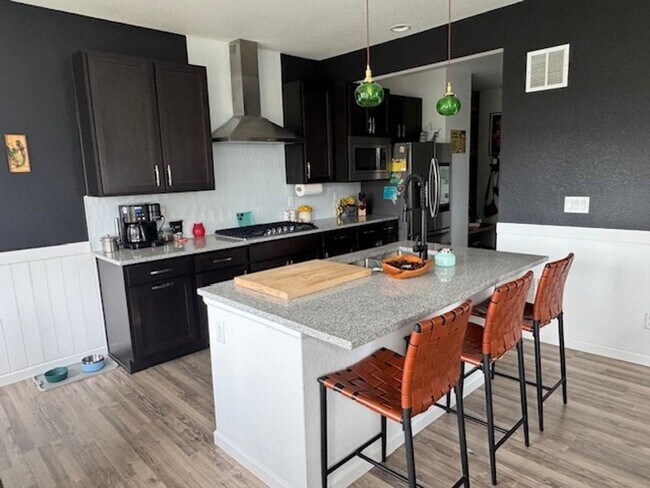 Foto del edificio - New 3BR Townhome in Mitchell Creek Canyon ...