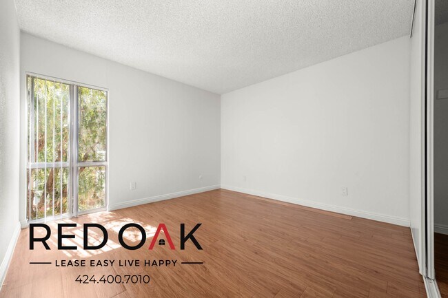 Foto del edificio - 17830 Sherman Way