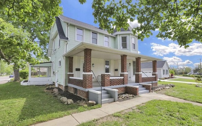 Building Photo - 3610 Grove City Rd