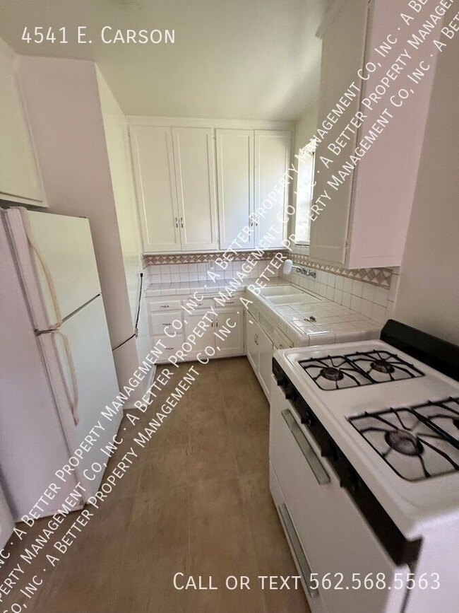 Building Photo - 4541 E Carson St