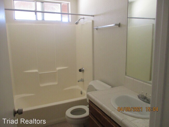 Foto del edificio - 2 br, 2 bath House - 6353 Desert Queen Ave