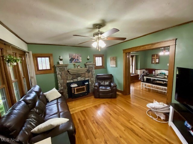 Foto del edificio - 2321 N Leavitt Rd NW