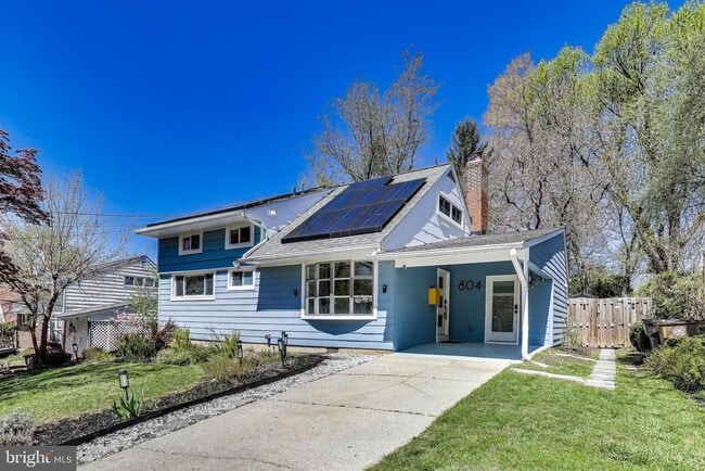 Foto del edificio - 804 Crothers Ln