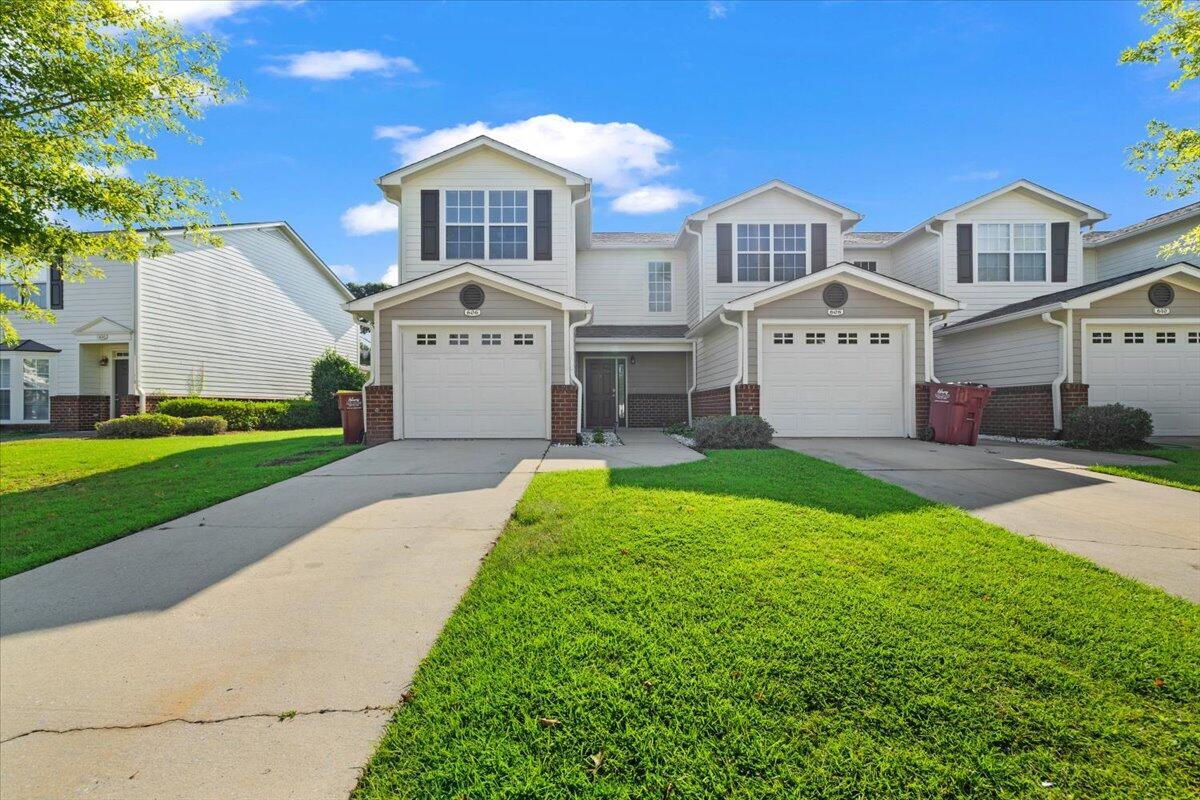Primary Photo - 606 Wingspan Way