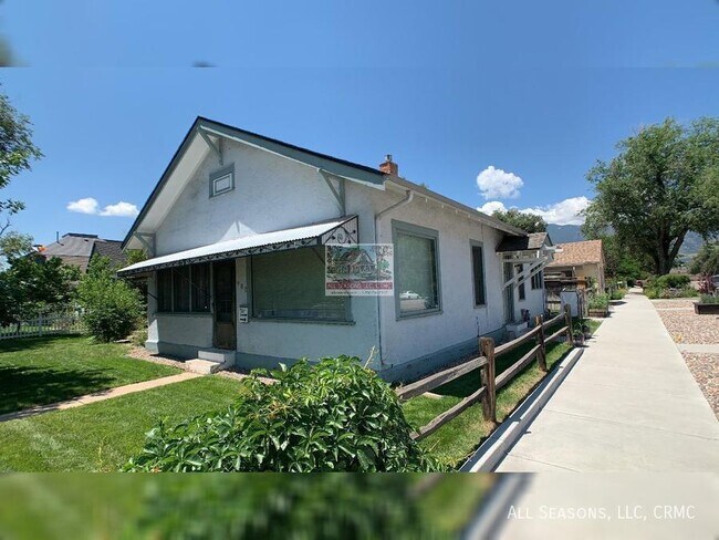 Building Photo - 902 S Cascade Ave