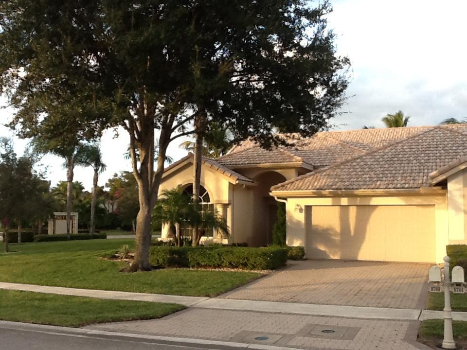 Foto principal - 8760 Shoal Creek Ln