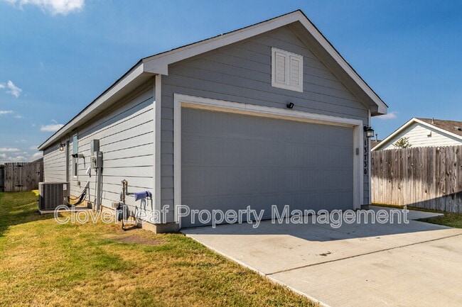 Building Photo - 13730 Bucket Way