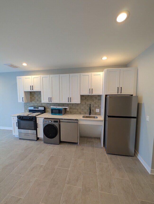 Foto del edificio - 5418 W Belmont Ave