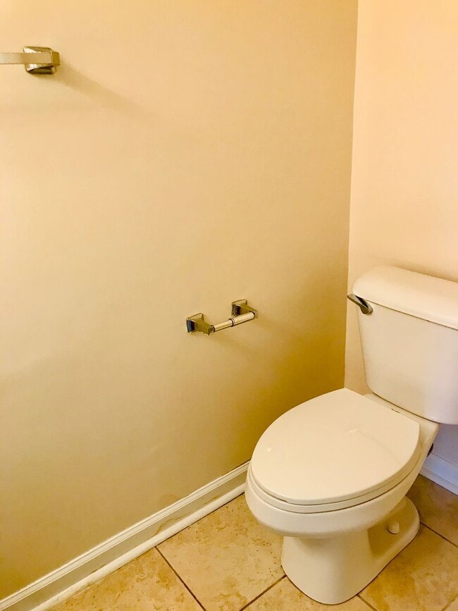 Building Photo - AVAILABLE NOW!! Great 2 Bedroom Townhome! Close CCU, CMC, Shopping, Restaurants & More!