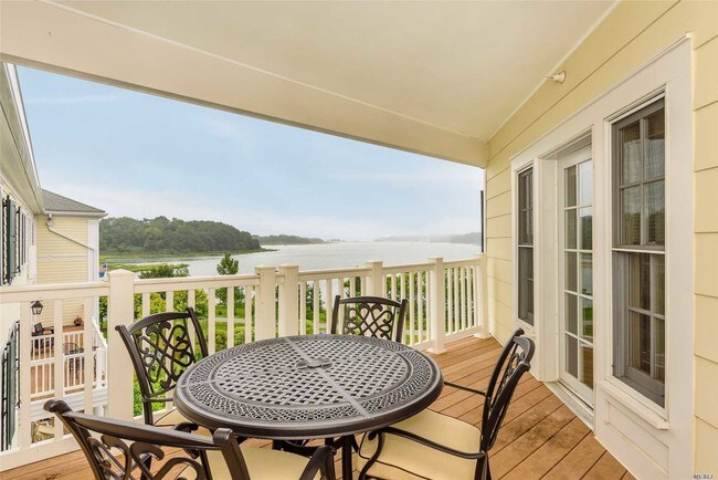 Foto del edificio - 100 Landing Rd