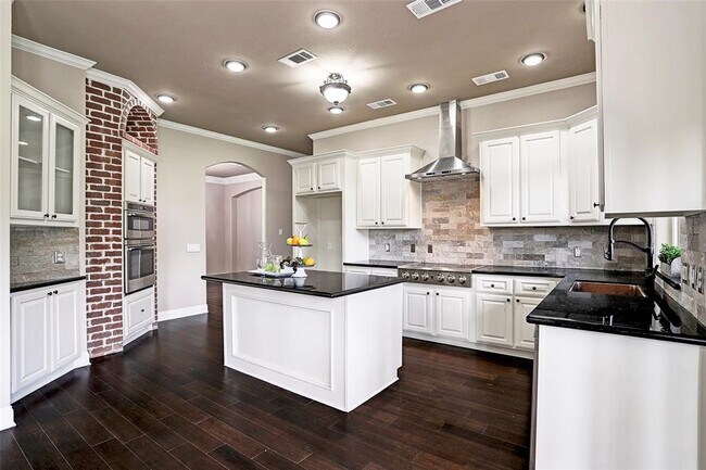 Foto del edificio - 16006 Piney Links